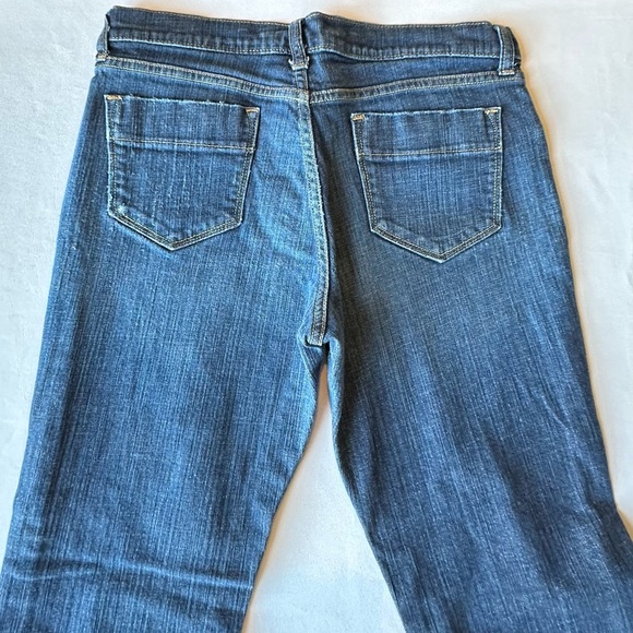 Old Navy Jeans Womens SweetHeart Flared Classic Rise Stretch 30” Inseam Size 10 - Picture 8 of 16